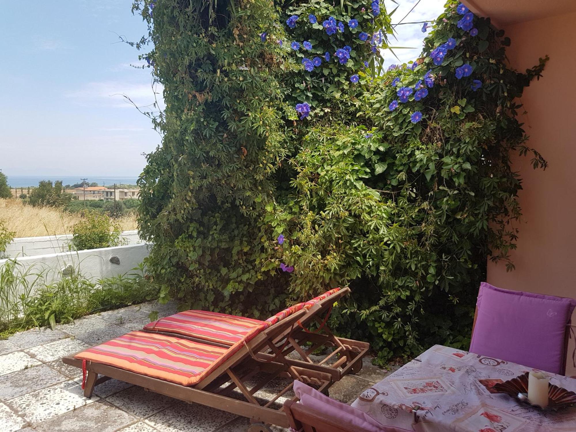 Melina'S Apartments Καλαβάρδα Εξωτερικό φωτογραφία